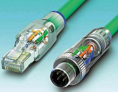 圖3 按入電纜芯、剪斷，且蓋好防護蓋：無論是RJ45還是M12連接器，它們都能夠實現快速且可靠的安裝