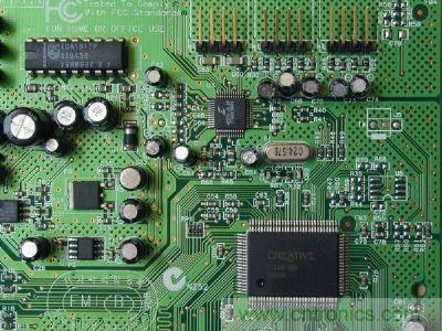 針對PCB區塊產生的EMI干擾問題，可使用EMI改善對策元件重點改善