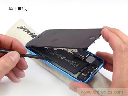 內部能否出“彩”？“五彩機身”iPhone 5C拆解揭秘