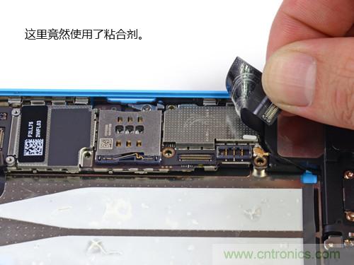 內部能否出“彩”？“五彩機身”iPhone 5C拆解揭秘