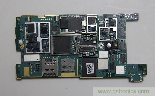 拆解4G新機索尼M35t：用料十足，易于維修