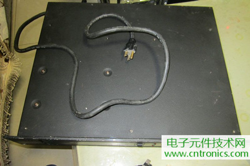 用料很給力！專業后級功放美國高峰FA1201拆解