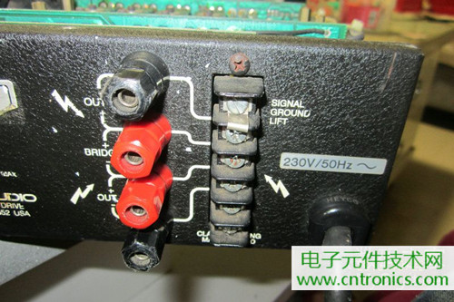 用料很給力！專業后級功放美國高峰FA1201拆解
