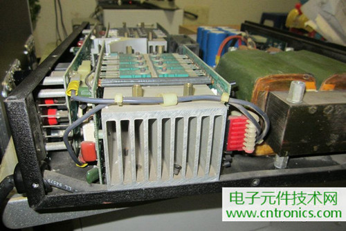 用料很給力！專業后級功放美國高峰FA1201拆解
