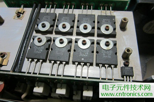 用料很給力！專業后級功放美國高峰FA1201拆解