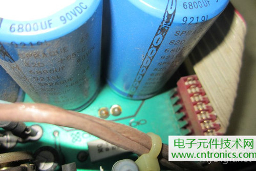 用料很給力！專業后級功放美國高峰FA1201拆解