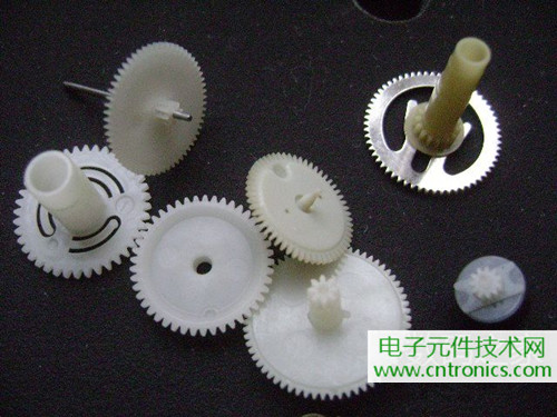 拆個老古董，日本精工石英電子掛鐘拆解