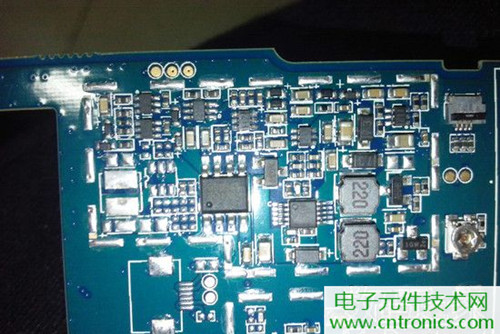 不怕摔的電紙書！一款柔性屏電子書閱讀器拆解