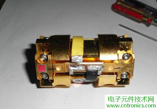 這貨一萬三？50W半導體激光模塊拆解