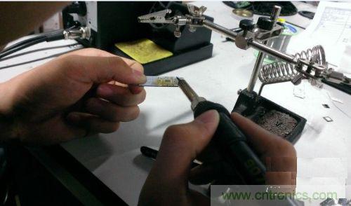 制作U盤全過程，由PCB做起