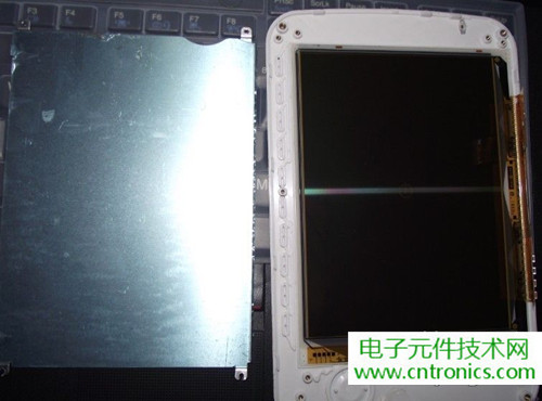 探秘電子紙！一款電紙書的電子墨水屏拆解