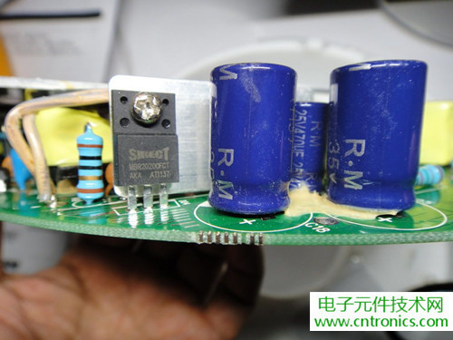 高端大氣上檔次！智能遙控調光LED吸頂燈拆解