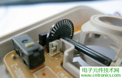 殿堂級機械鼠標拆解：嘆精致做工！
