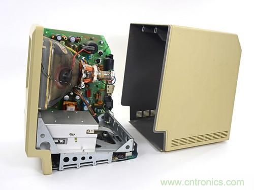 拆！古董級Macintosh 128K電腦