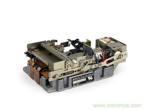 拆！古董級Macintosh 128K電腦