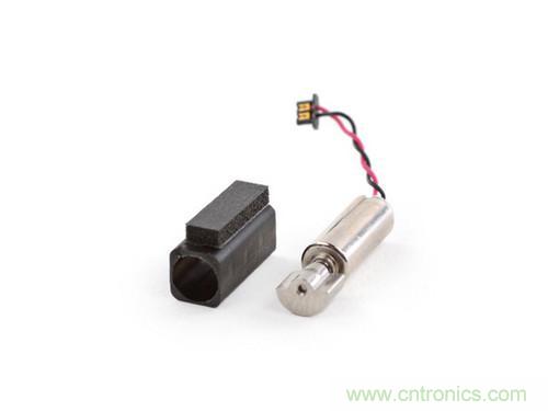 牛人強拆！新HTC One(M8)真機精密做工難修理