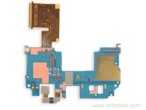 牛人強拆！新HTC One(M8)真機精密做工難修理