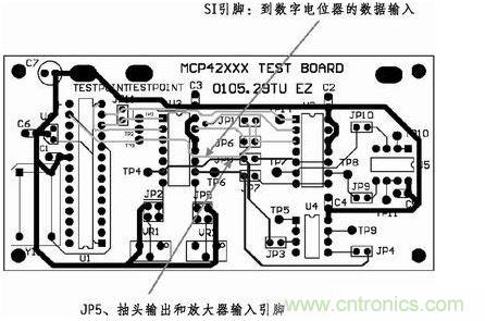 這是對圖2所示電路的第一次布線嘗試。此配置在模擬線路上產生不規律的噪聲，這是因為在特定數字走線上的數據輸入碼隨著數字電位器的編程需求而改變。
