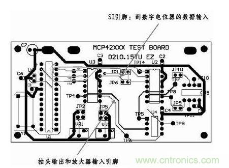 采用這種新的布線，將模擬線路和數字線路隔離開了。增大走線之間的距離，基本消除了在前面布線中造成干擾的數字噪聲。