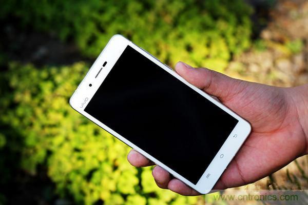 有圖有真相！暴拆VIVO X5 MAX,揭秘“最薄之謎”