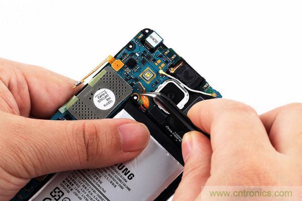拆解狂魔荼毒新機三星金屬Galaxy A5，看槽點在何方？