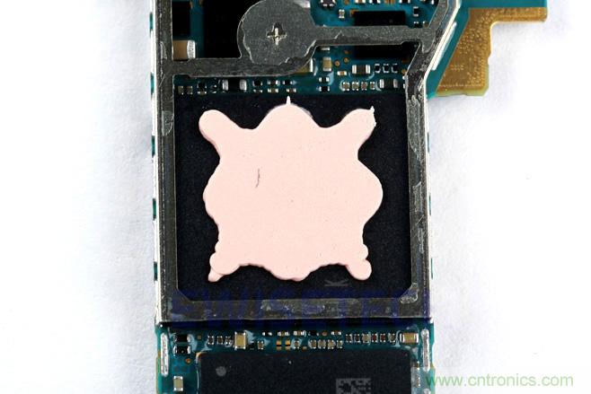 Galaxy Note5拆解，與S系列差距日漸模糊