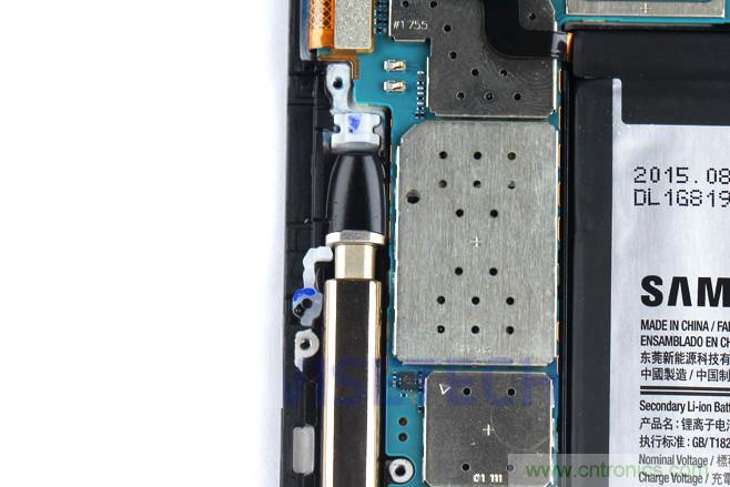 Galaxy Note5拆解，與S系列差距日漸模糊