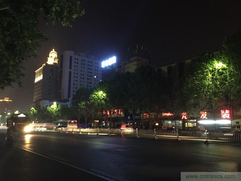 無邊框的 nubia Z9 ，一款既有驚喜，又有驚艷的智能手機