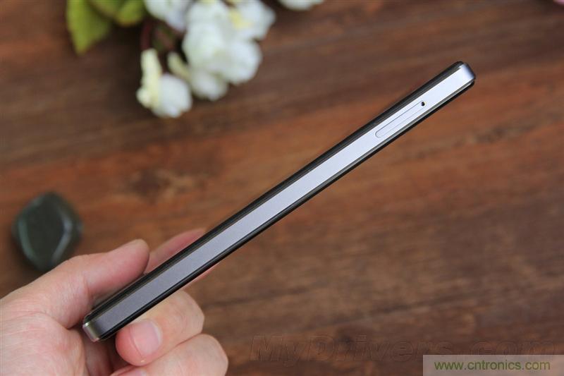 無邊框的 nubia Z9 ，一款既有驚喜，又有驚艷的智能手機