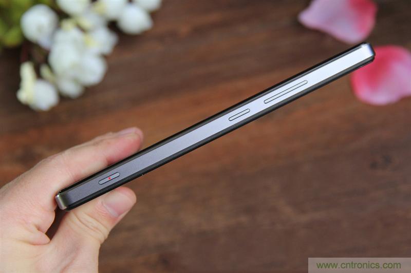 無邊框的 nubia Z9 ，一款既有驚喜，又有驚艷的智能手機
