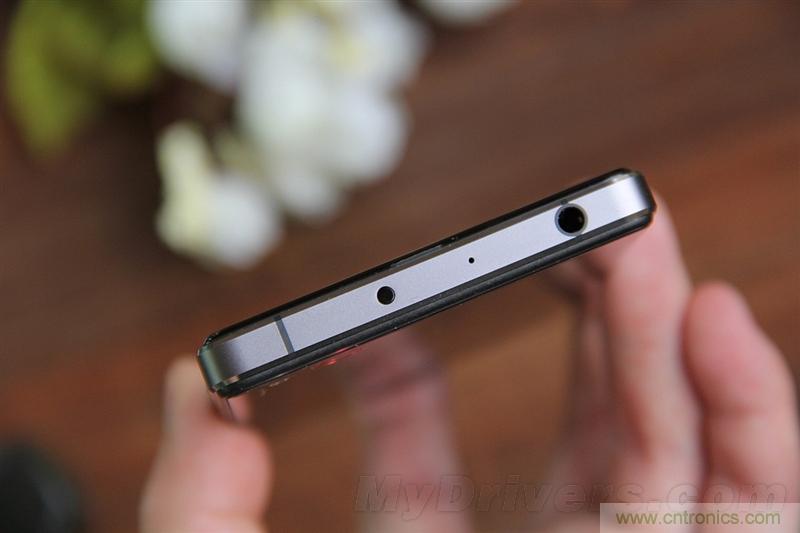 無邊框的 nubia Z9 ，一款既有驚喜，又有驚艷的智能手機