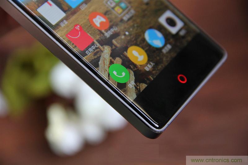 無邊框的 nubia Z9 ，一款既有驚喜，又有驚艷的智能手機