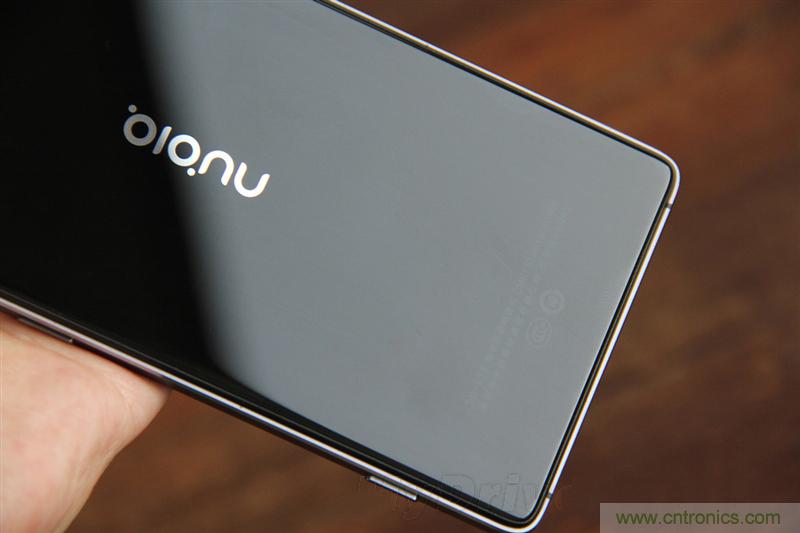 無邊框的 nubia Z9 ，一款既有驚喜，又有驚艷的智能手機