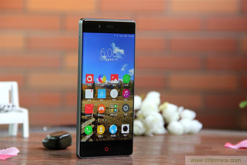 無邊框的 nubia Z9 ，一款既有驚喜，又有驚艷的智能手機