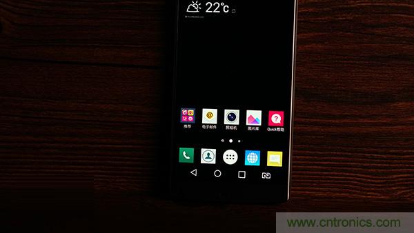 業界良心 LG V10 評測:剛毅、冷峻，不失人性化