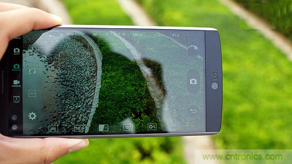 業界良心 LG V10 評測:剛毅、冷峻，不失人性化