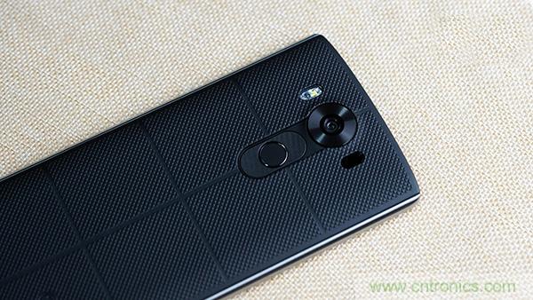 業界良心 LG V10 評測:剛毅、冷峻，不失人性化