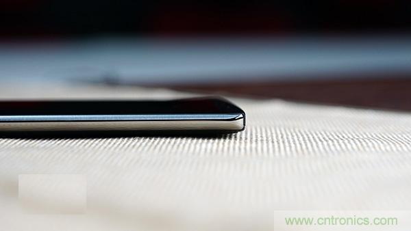 業界良心 LG V10 評測:剛毅、冷峻，不失人性化