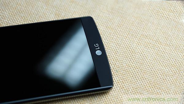業界良心 LG V10 評測:剛毅、冷峻，不失人性化