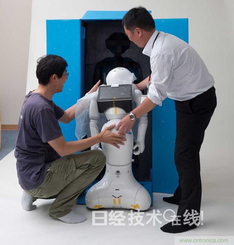 拆解筆記本不過癮，那就來拆拆日本情感機器人吧！