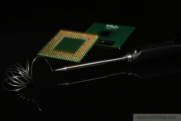 一款能喚起 70 后工程師朋友“童年趣事”的迷你電烙鐵！