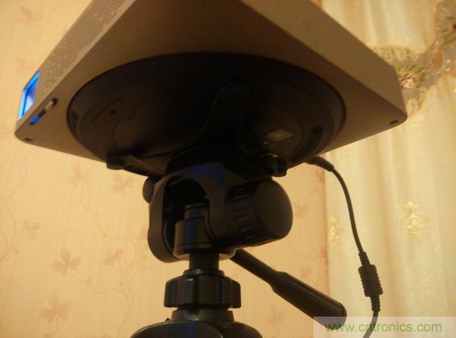 無屏電視時代已然來臨，客廳你做好準備了嗎？