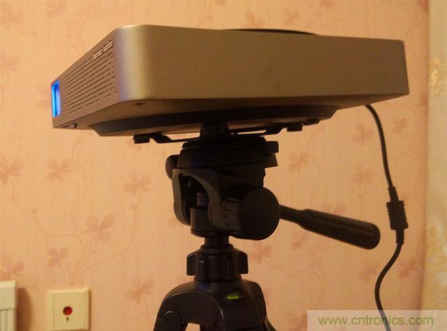無屏電視時代已然來臨，客廳你做好準備了嗎？