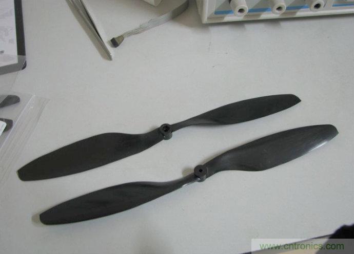 無人機 DIY 制作全過程，酷得不要不要的！