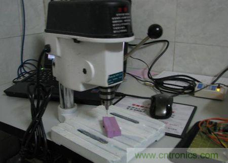 無人機 DIY 制作全過程，酷得不要不要的！