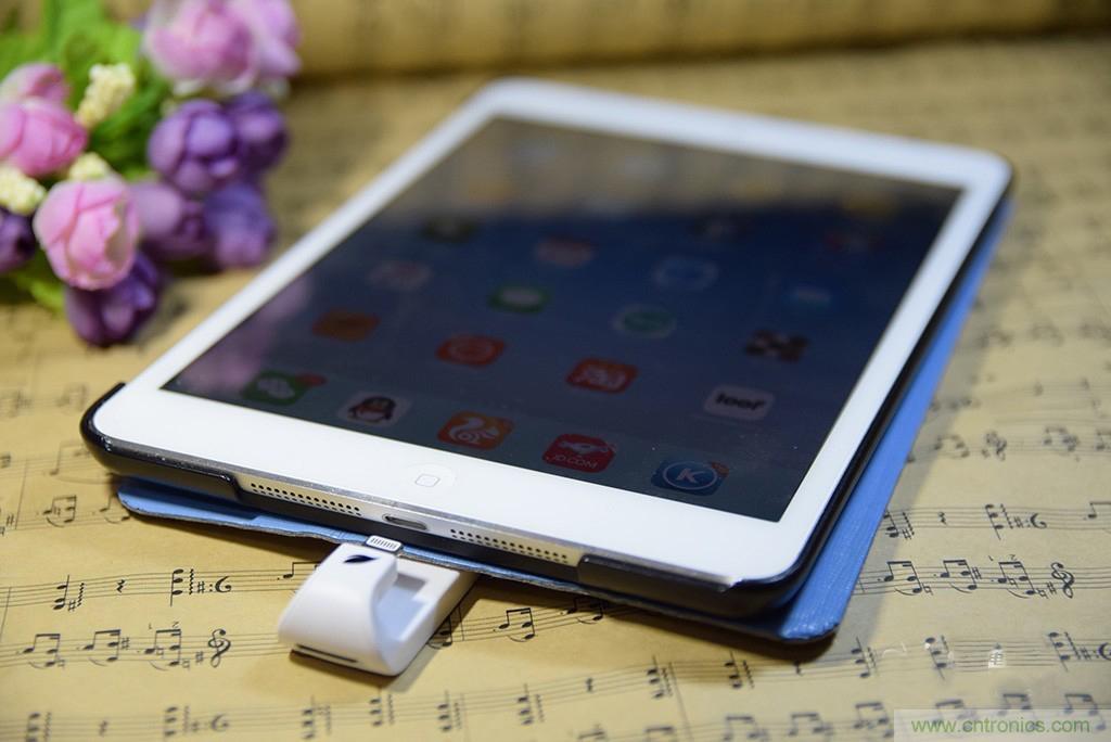 不越獄，就能隨意給iPad增容的影音娛樂利器
