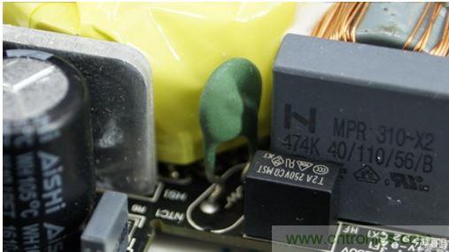 69元小米4口USB充電器詳細拆解，看完你也能DIY一個