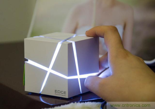 洛斐創意藍牙音箱，光與建筑點綴生活
