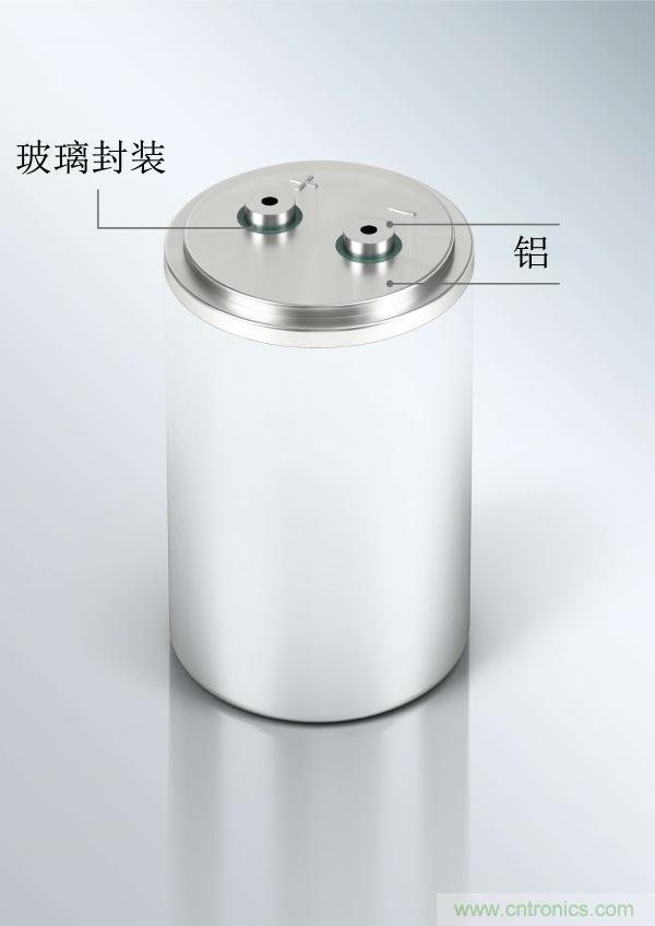 世界首創玻璃鋁密封端子，可大幅提升電容性能
