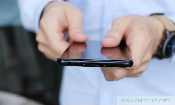 魅族M15拆解：做工精致，壓感Home鍵采用中國芯
